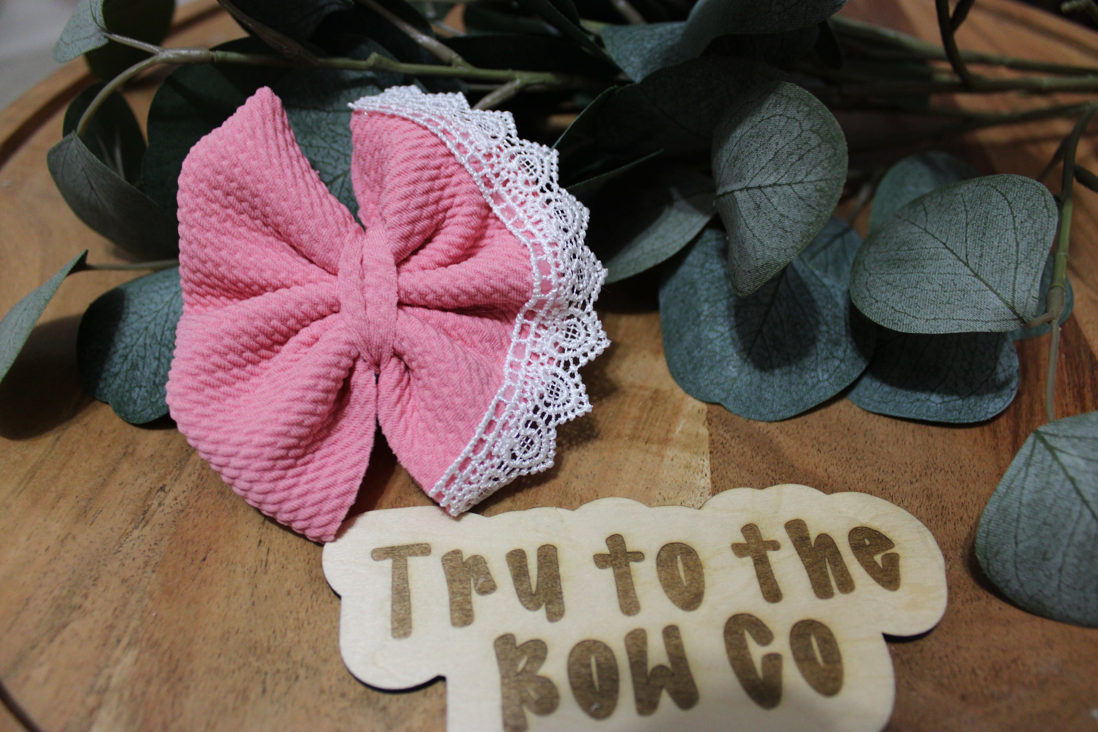Pink bow with lace