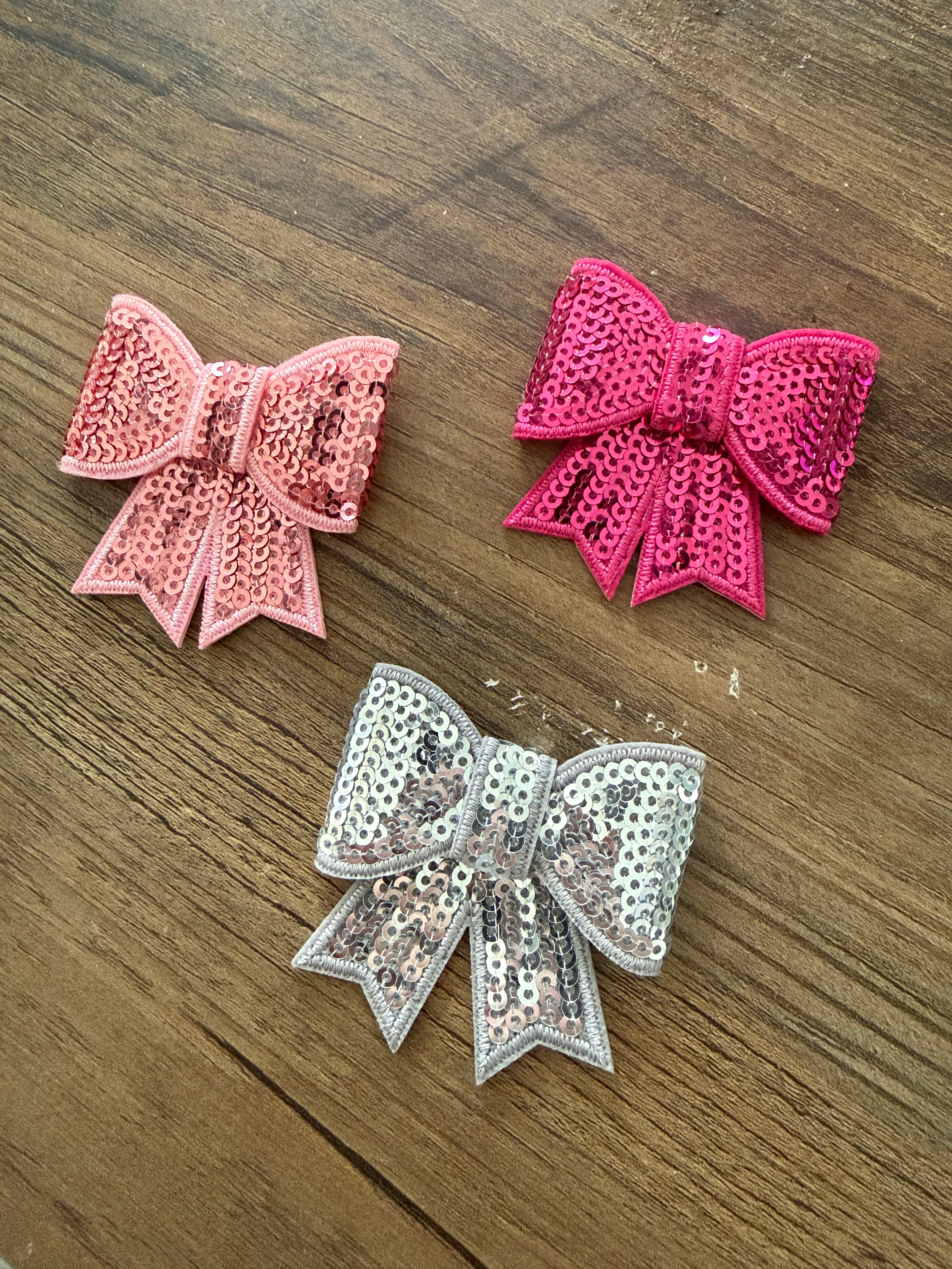 Sequin bows ￼