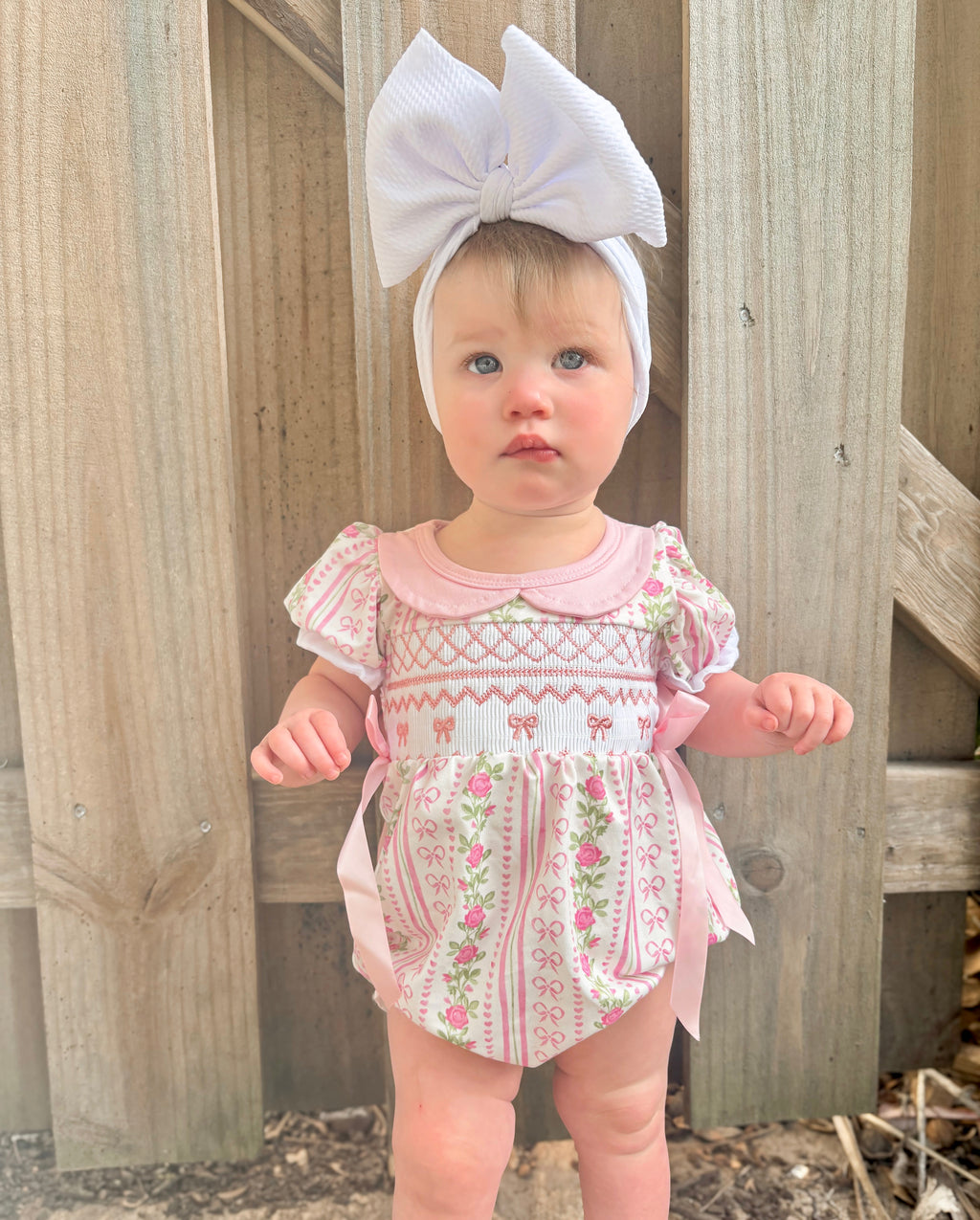 Petite roses and bows