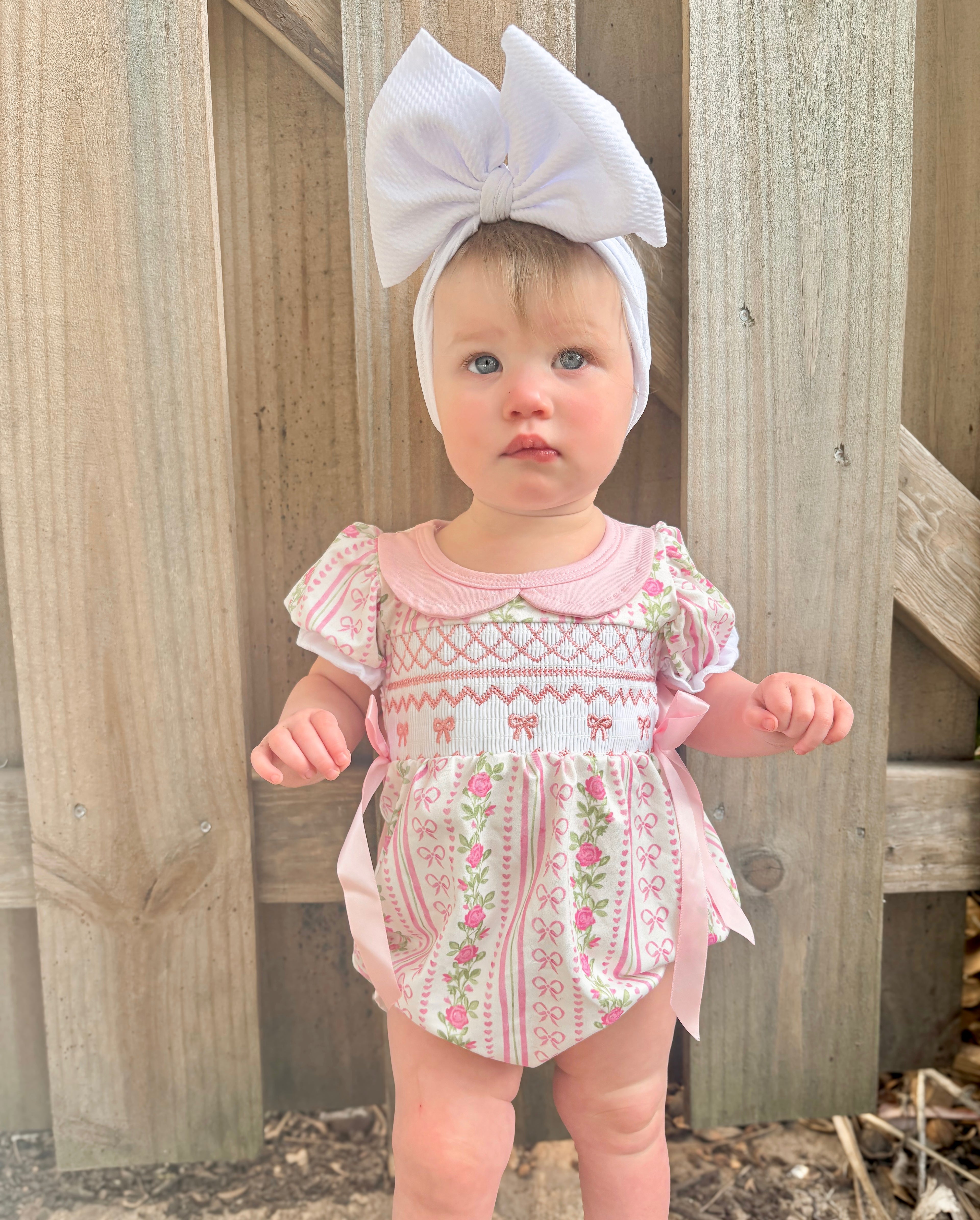 Petite roses and bows