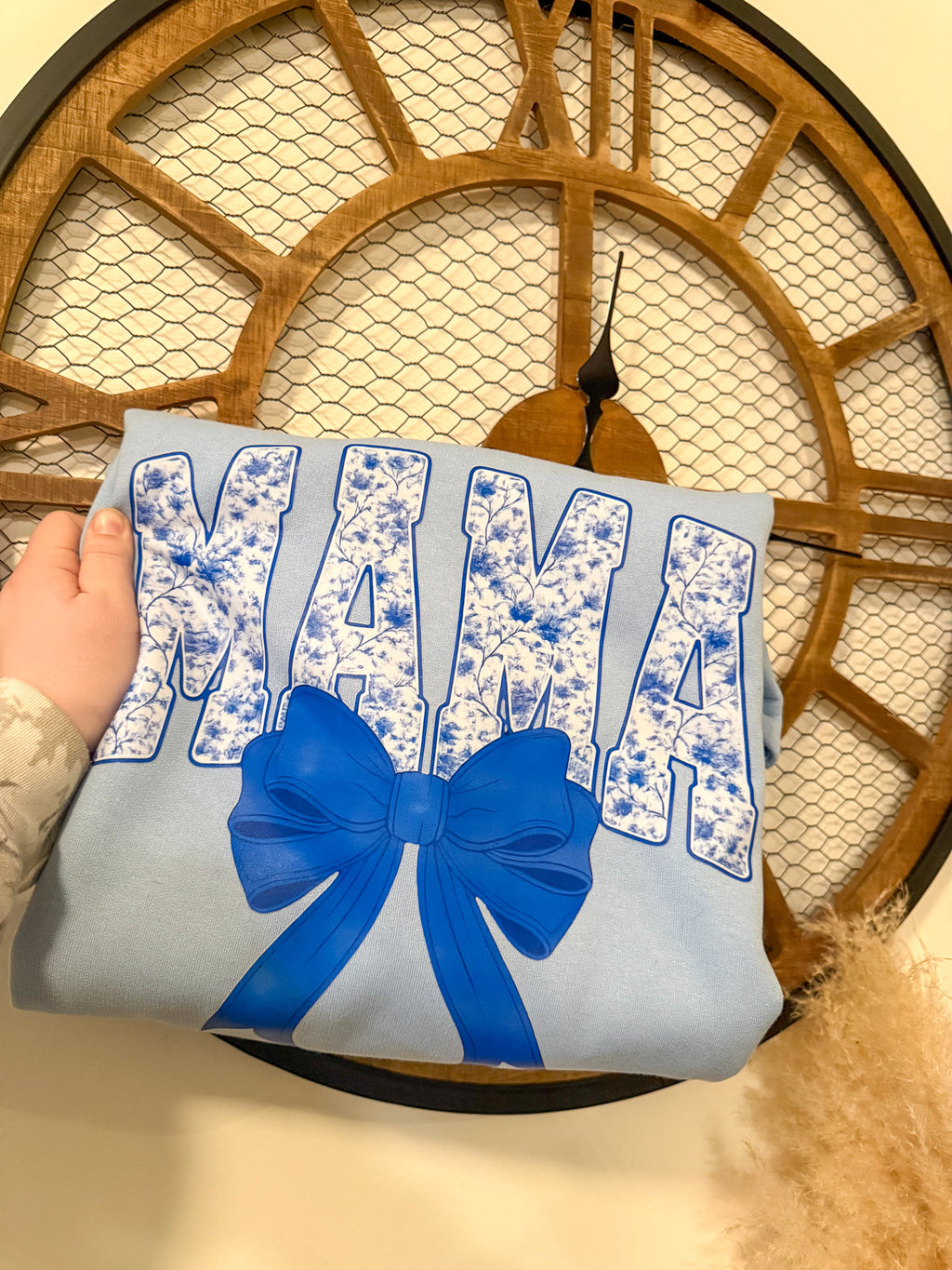 Blue floral mama
