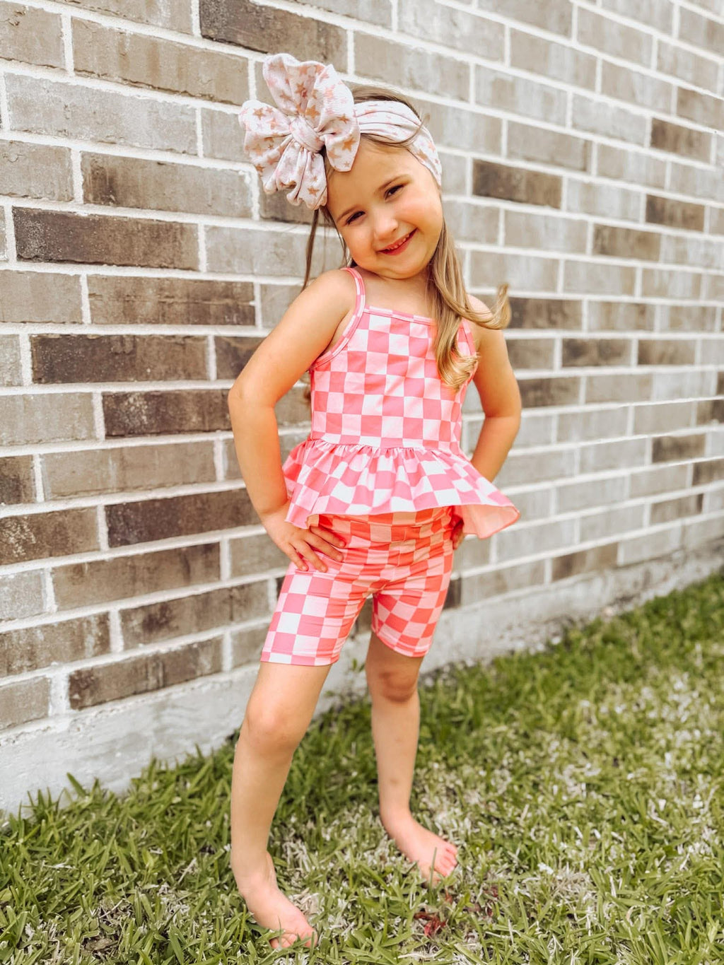 Ruffled checkered set
