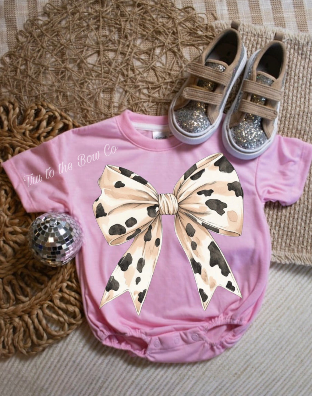 Cow bow