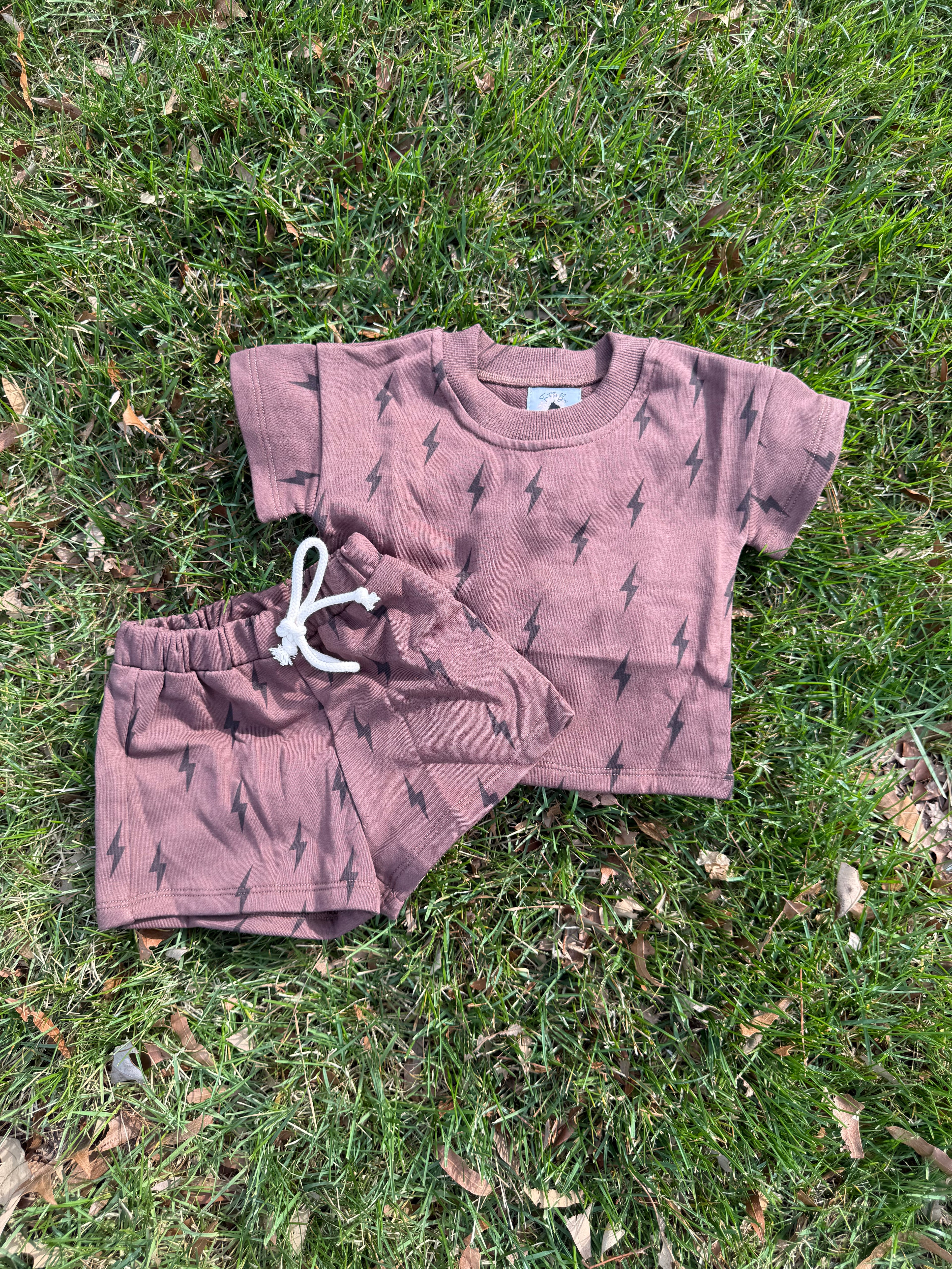 Brown bolts set