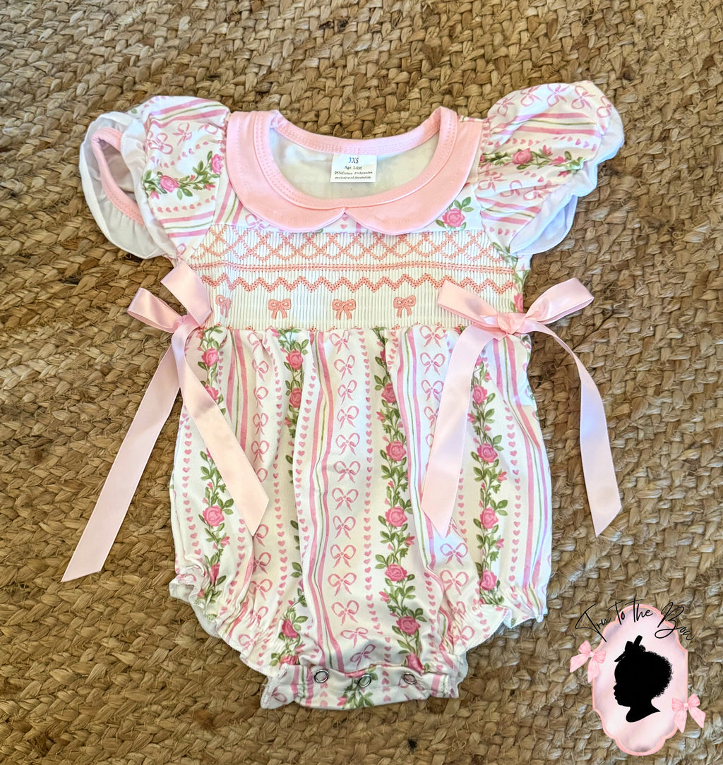 Petite roses and bows