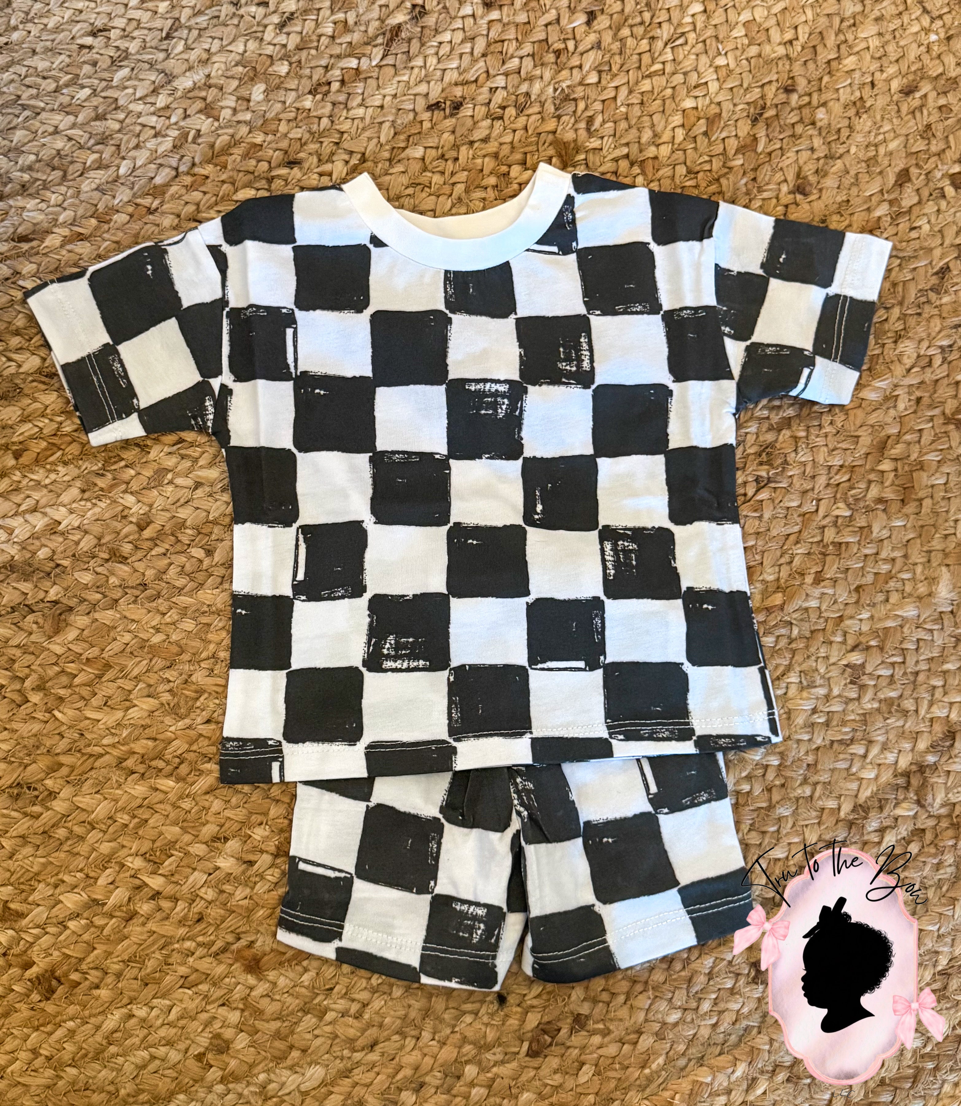 Checkered set